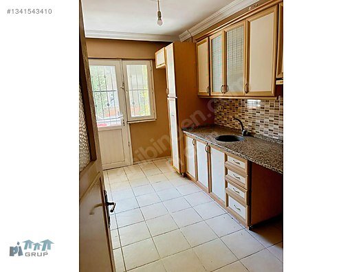 BORNOVA DA KİRALIK DAİRE