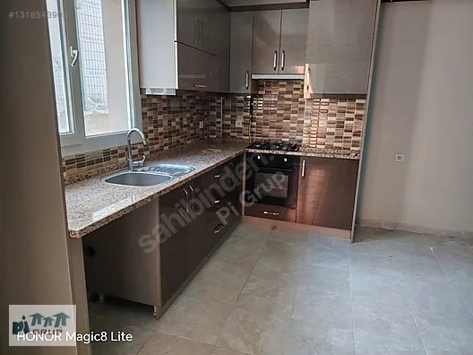 Bornova Kızılay'da Fırsat 1+1 Daire - 50m²